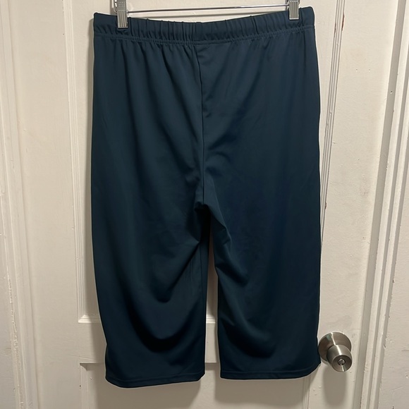 Cozziplus Cropped Pants - Picture 4 of 13